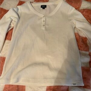 never worn GAP Long Sleeve Henley Shirt
